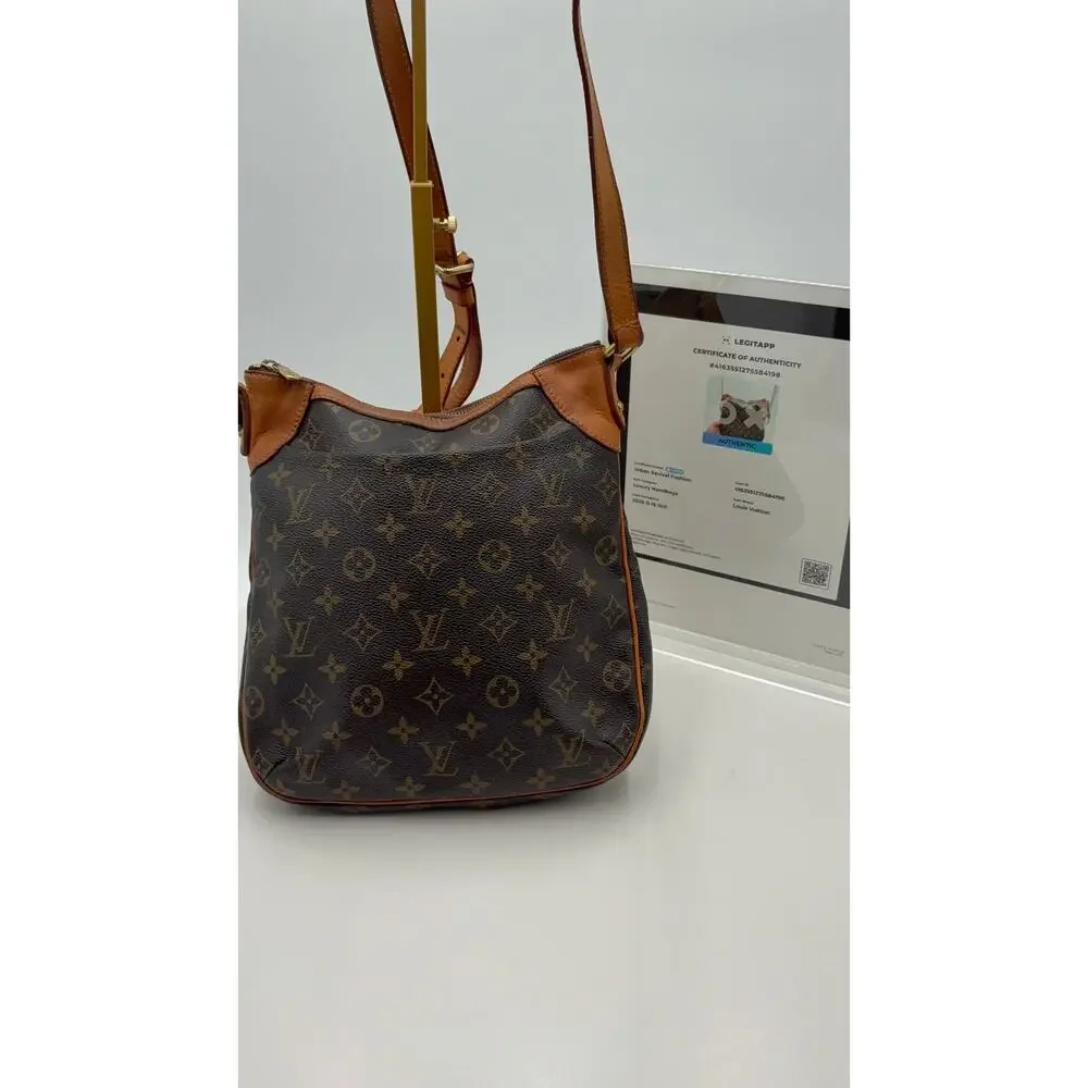 Authenticated Vintage Louis Vuitton Crossbody – Classic Monogram Shoulder Purse - Picture 2 of 15